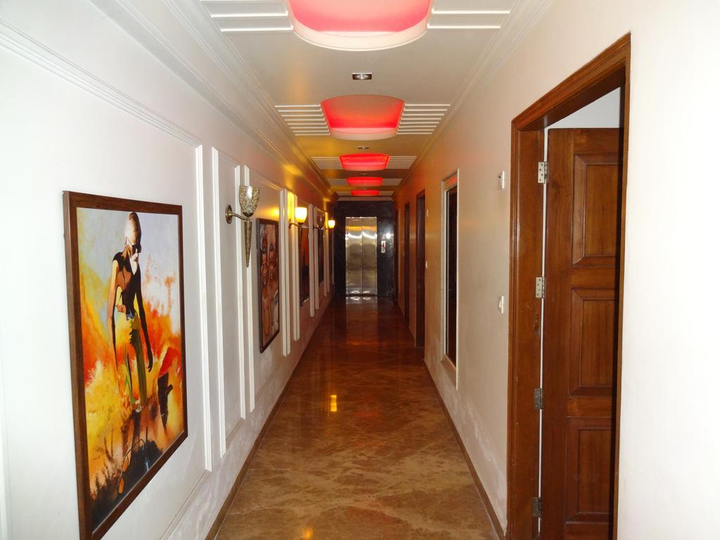 Hotel The Grace ニューデリー エクステリア 写真